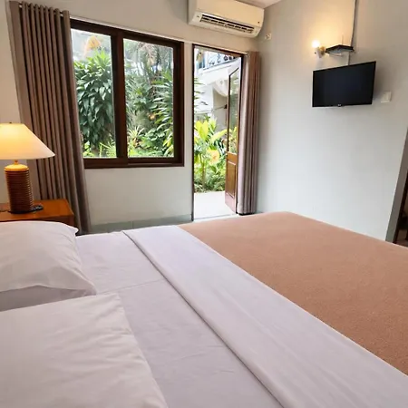 Hotel Winotosastro Garden-3